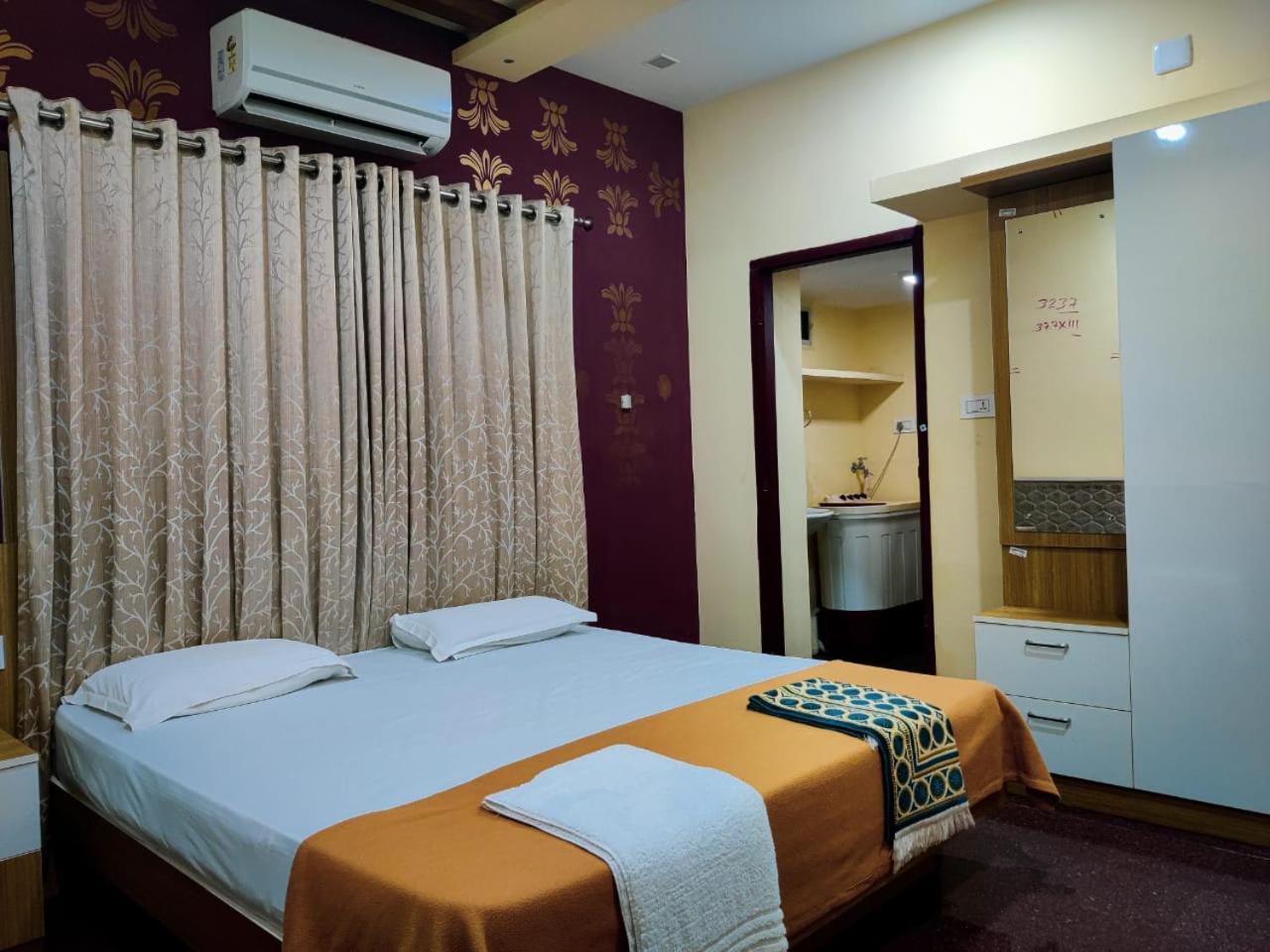 Отель Isha Residency Коччи Экстерьер фото
