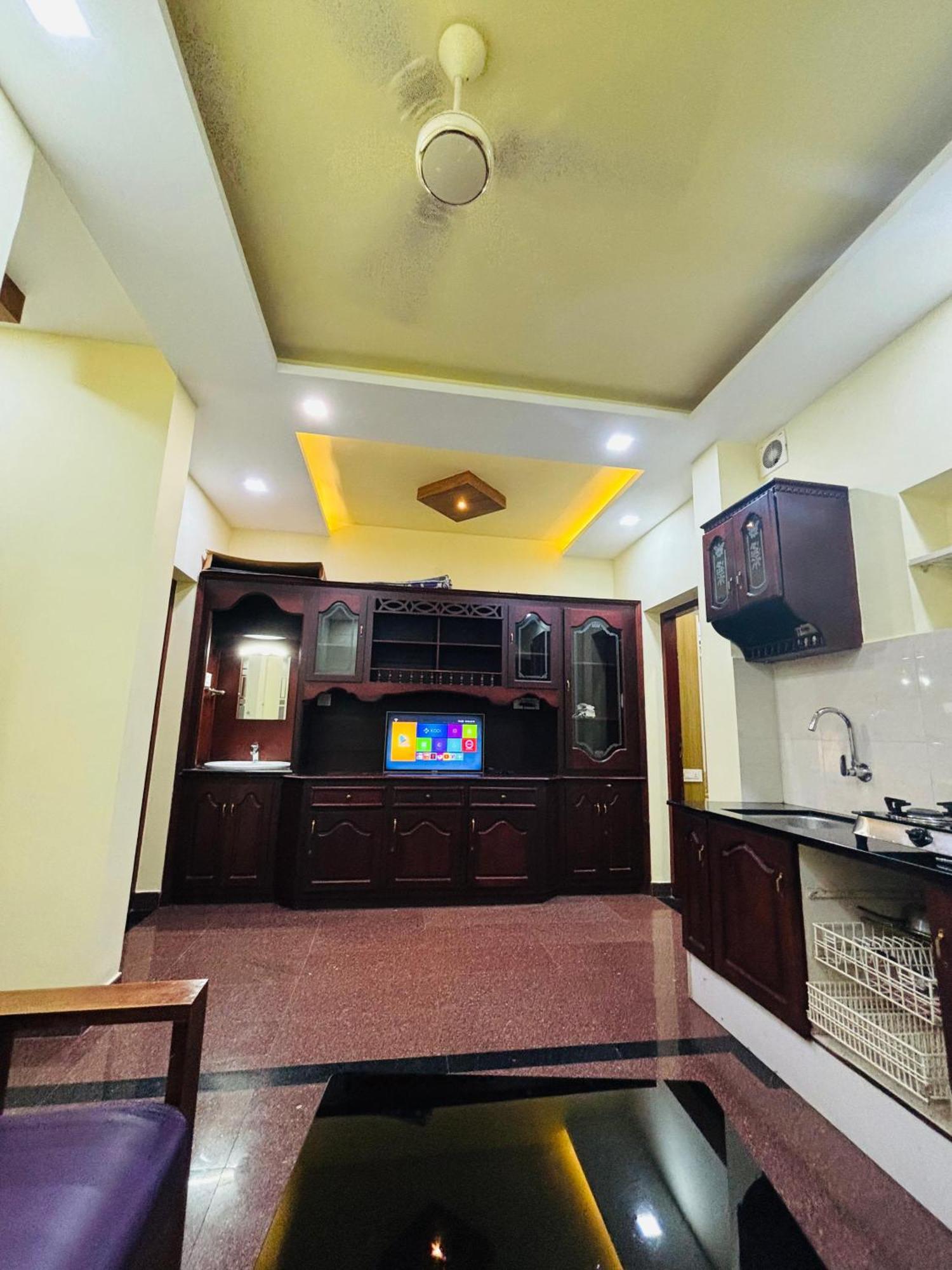 Отель Isha Residency Коччи Экстерьер фото