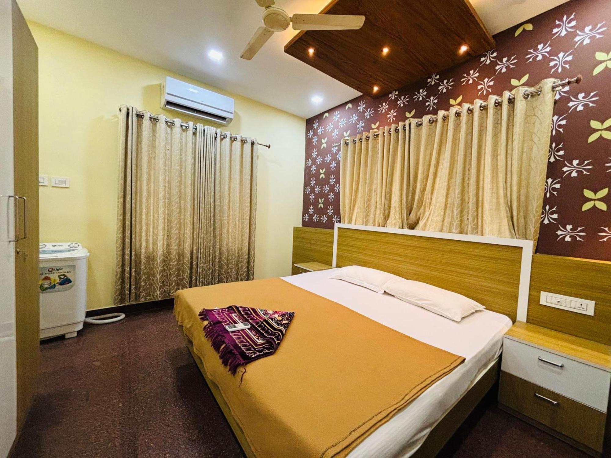 Отель Isha Residency Коччи Экстерьер фото